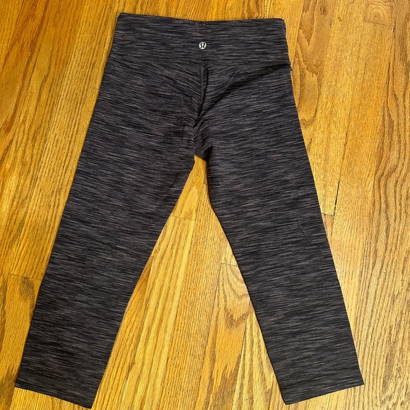 Lululemon Wunder Unders size 4 -Space Dye - Picture 2 of 5